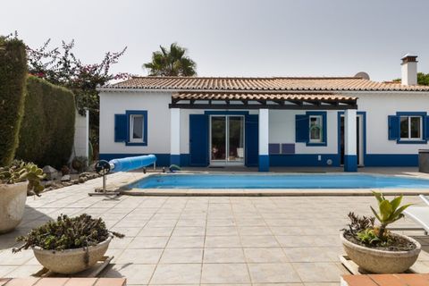 Дом с 3 спальнями в Алжезур, Португалия № 313446