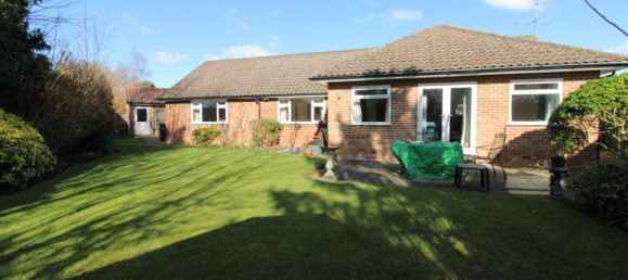 4 bedrooms Bungalow in Reading, United Kingdom No. 10401 17