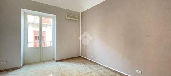 6 rooms Apartment in Palermo, Italy No. 11368 13
