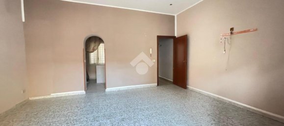 6 rooms Apartment in Palermo, Italy No. 11368 10