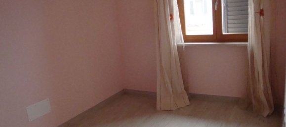 3 rooms Apartment in Rapolano Terme, Italy No. 173110 10