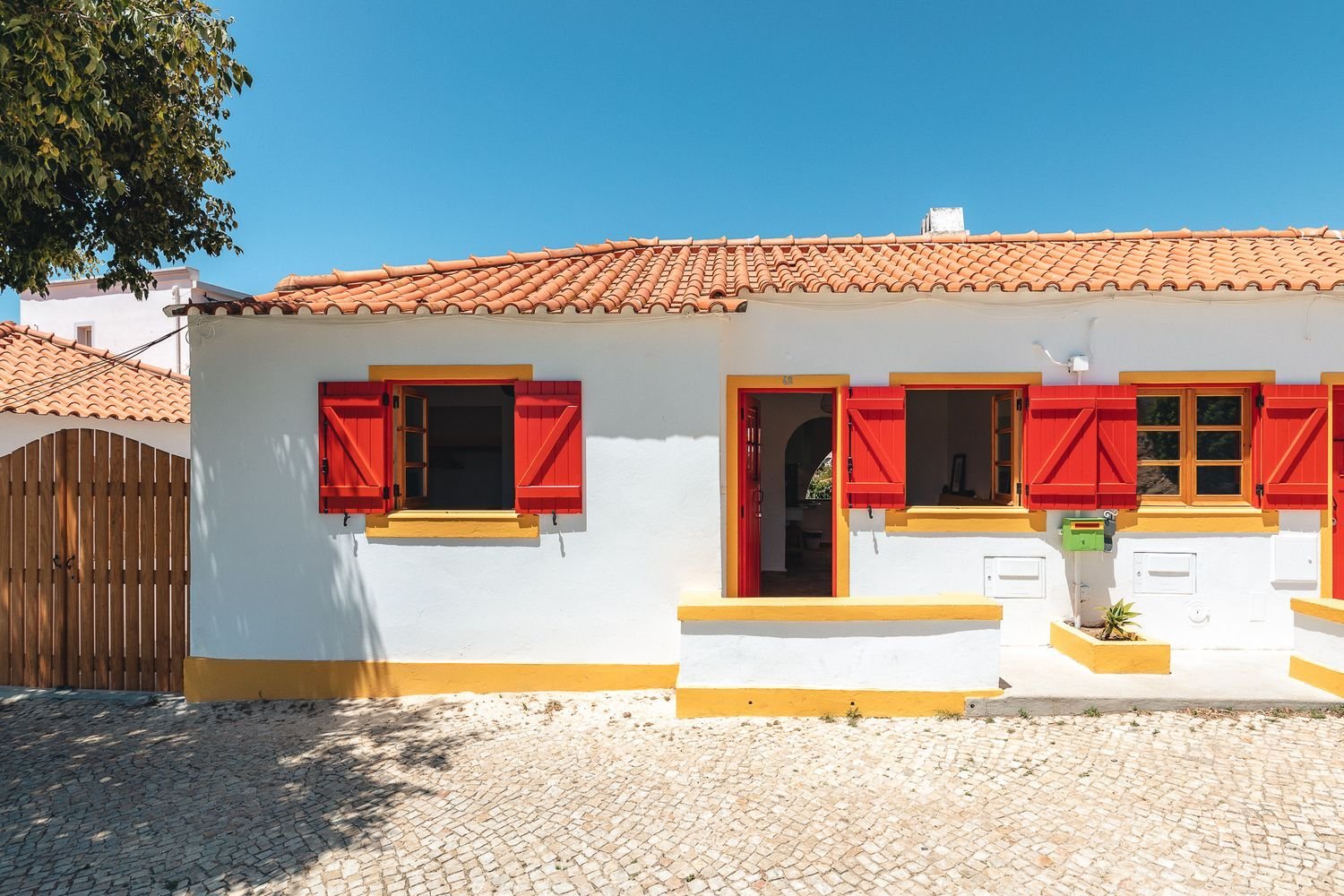 2 bedrooms House in Albufeira, Portugal No. 92623