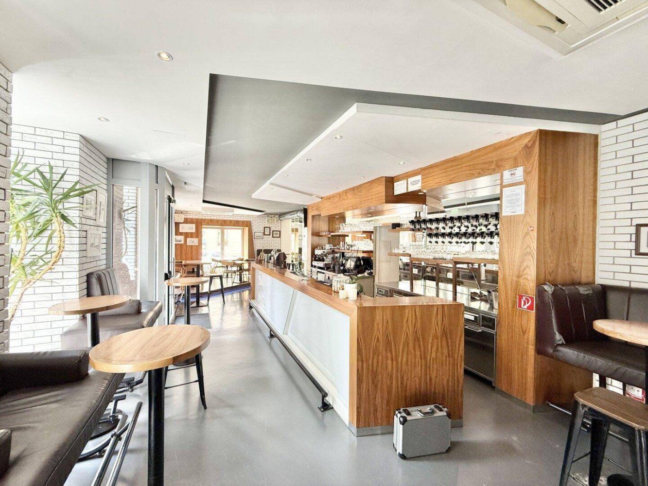 Propriété commerciale à Meidling, Austria 141m² No. 236289