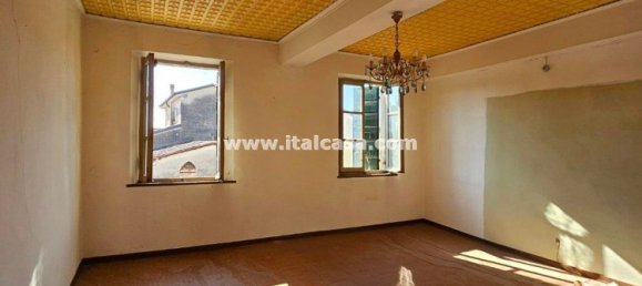 7 rooms House in Bagnolo San Vito, Italy No. 7529 19