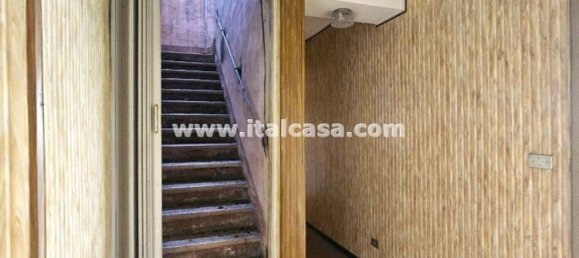 7 rooms House in Bagnolo San Vito, Italy No. 7529 23