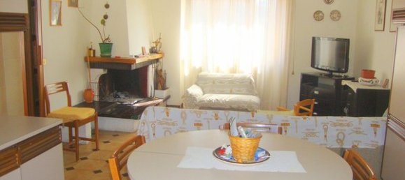 5-Zimmer Wohnung in Isernia, Italy, Nr. 29123 2