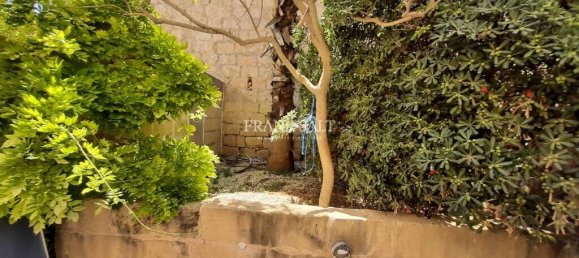 2 bedrooms Farm in Sannat, Malta No. 740 7