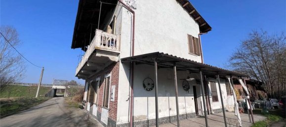 6 rooms House in Verolengo, Italy No. 43597 2