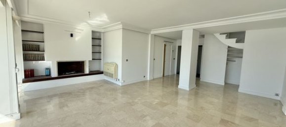 4 chambres Duplex à Enghien-les-Bains, France No. 359594 9