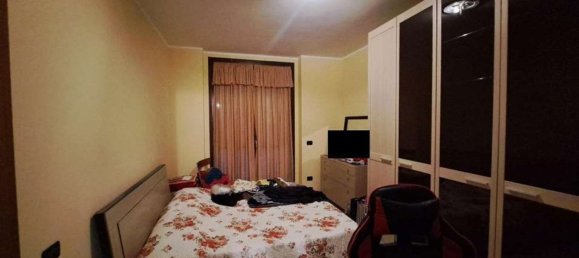 Квартира с 3 спальнями в Традате, Италия № 372589 8