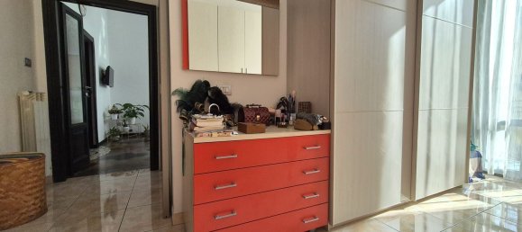 4 bedrooms Apartment in Milan, Italy No. 373178 14