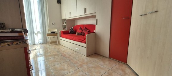 4 bedrooms Apartment in Milan, Italy No. 373178 12