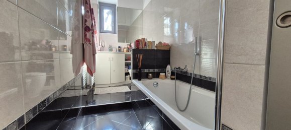 4 bedrooms Apartment in Milan, Italy No. 373178 10
