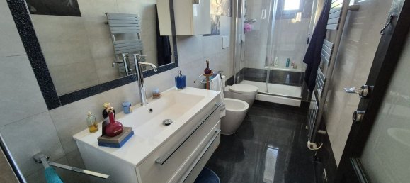 4 bedrooms Apartment in Milan, Italy No. 373178 22