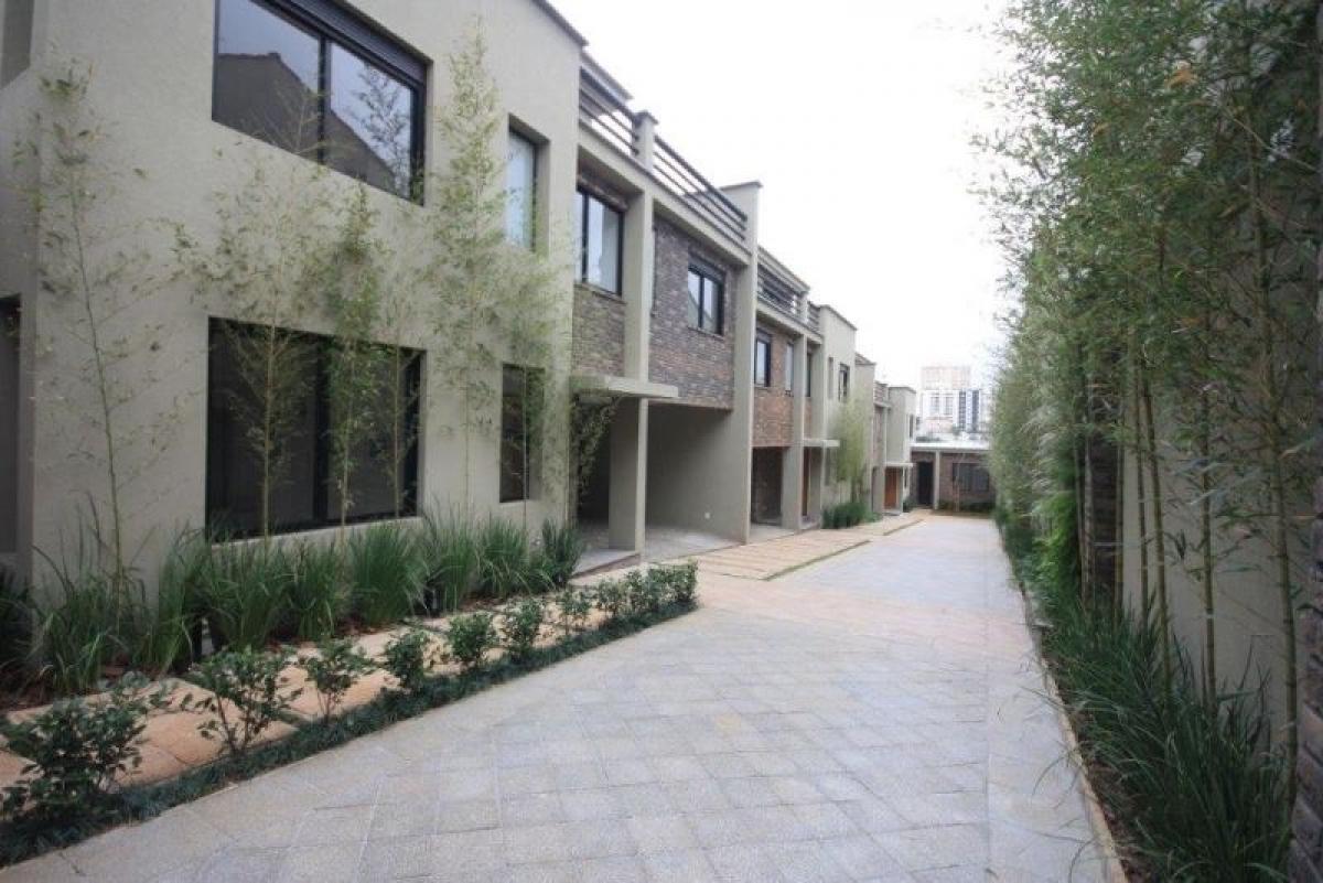 Дом с 4 спальнями в Сан-Паулу, Бразилия № 515440