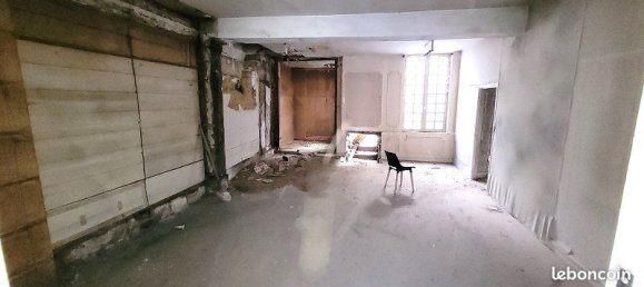 Propiedad comercial en Chalons-en-Champagne, France 240 m² No. 75352 2