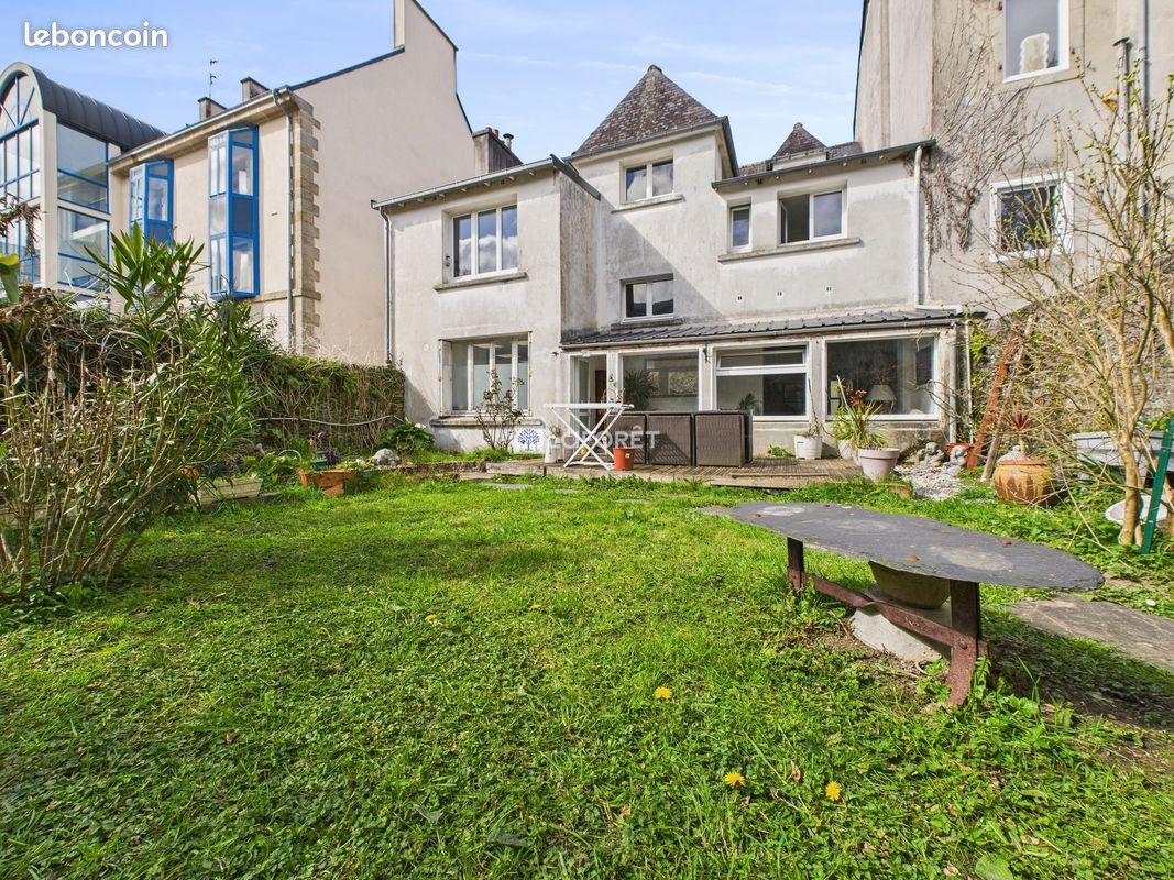 3 bedrooms House in Chateaulin, France No. 203238