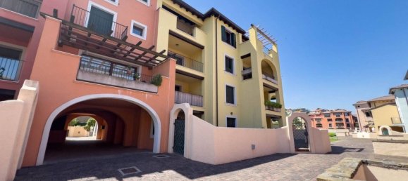 2 غرف نوم شقة في Trieste, Italy رقم 317819 69