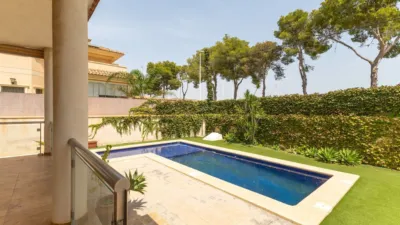 4 bedrooms House in Torrellano, Spain No. 213429