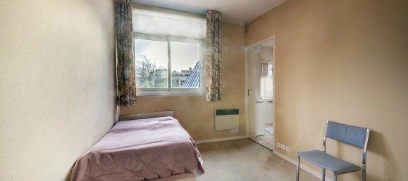 4 bedrooms Castles in Neuilly-sur-Seine, France No. 167922 23