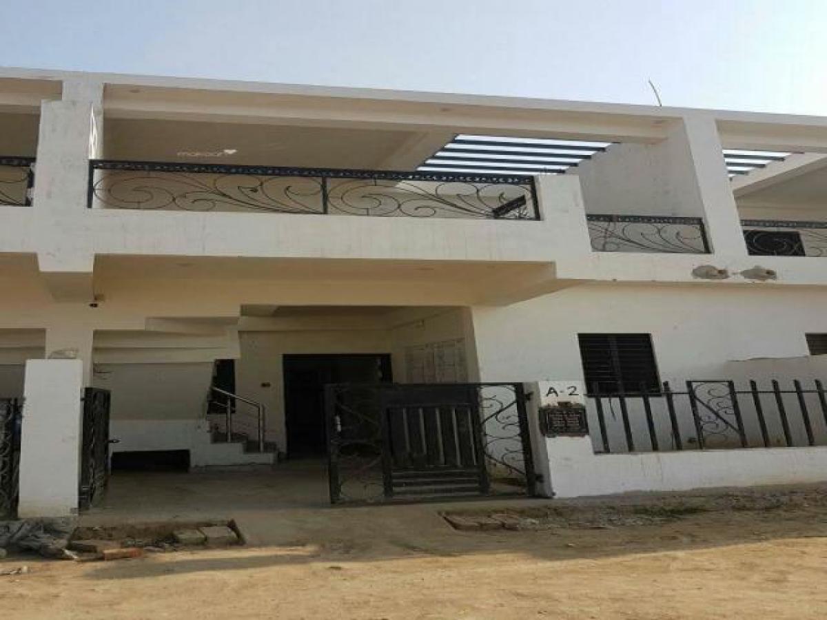 3 غرف نوم منزل في Lucknow, India رقم 26130