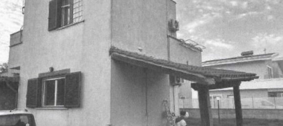 Casa de 7 habitaciónes en Ardea, Italy No. 160408 5