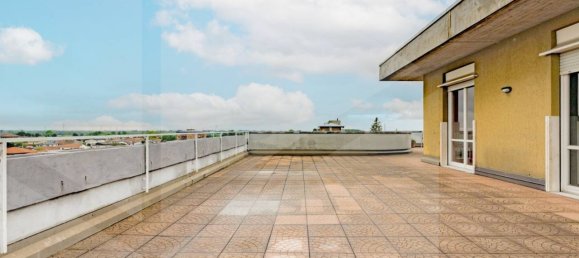 3 Schlafzimmer Penthouse in Dairago, Italy, Nr. 34424 17