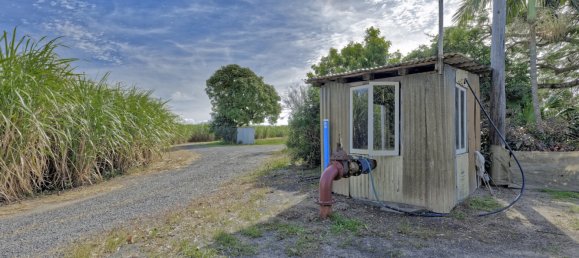 4 bedrooms House in Moore Park Beach, Australia No. 1042 10