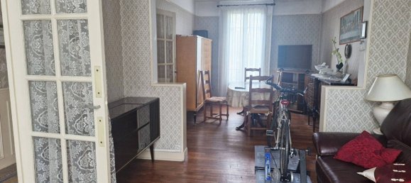 3 bedrooms House in Livry-Gargan, France No. 181465 5