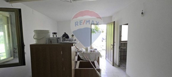 4 bedrooms House in Pescara, Italy No. 33787 38