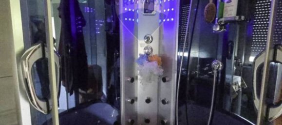 4 bedrooms House in Pescara, Italy No. 33787 23