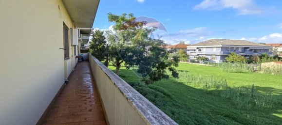 4 bedrooms House in Pescara, Italy No. 33787 48