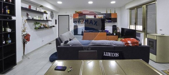 4 bedrooms House in Pescara, Italy No. 33787 10