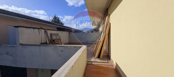 4 bedrooms House in Pescara, Italy No. 33787 31