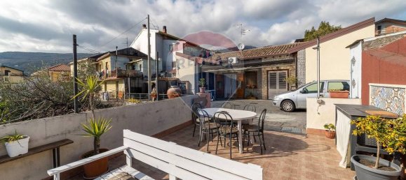 2 Schlafzimmer Haus in Zafferana Etnea, Italy, Nr. 106127 5