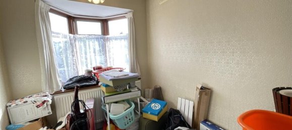 3 Schlafzimmer Haus in Chingford, United Kingdom, Nr. 3938 7