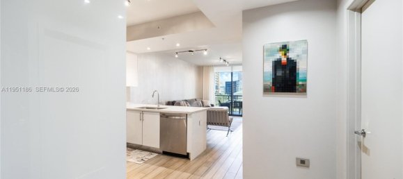 1 dormitorio propiedad comercial en alquiler en Miami, Miami-Dade, Florida, USA № 615183 16