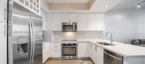 1 dormitorio propiedad comercial en alquiler en Miami, Miami-Dade, Florida, USA № 615183 14