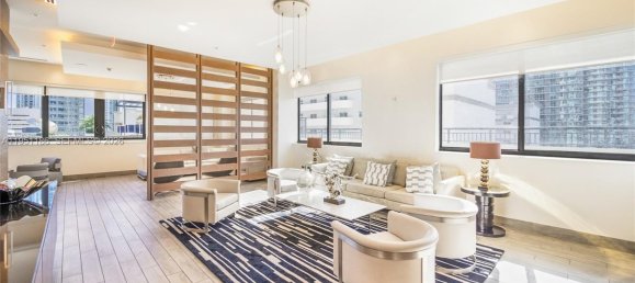 1 dormitorio propiedad comercial en alquiler en Miami, Miami-Dade, Florida, USA № 615183 8