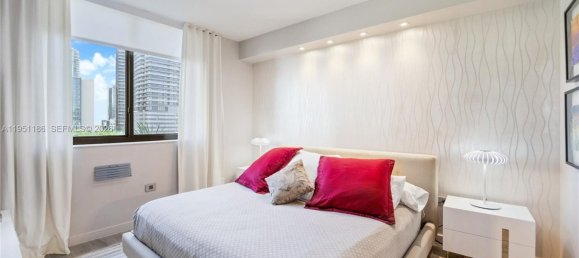 1 dormitorio propiedad comercial en alquiler en Miami, Miami-Dade, Florida, USA № 615183 10