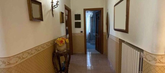 200m² Warehouse in Casavatore, Italy No. 258799 5