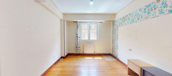 3 bedrooms Apartment in Basque Autonomous Community, Spain No. 155885 4