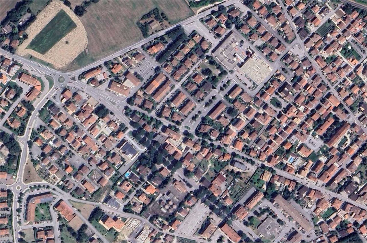 5 rooms Apartment in Assisi, Italy No. 217706