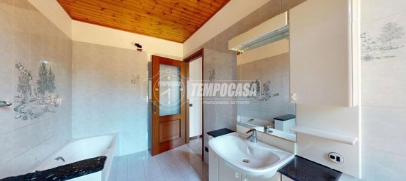 3 rooms Duplex in Olgiate Comasco, Italy No. 313817 13