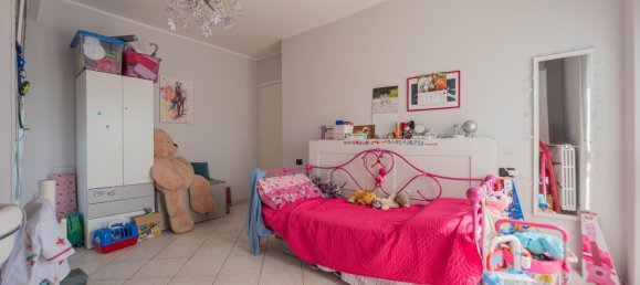 8 rooms Apartment in Asti, Italy No. 374401 3