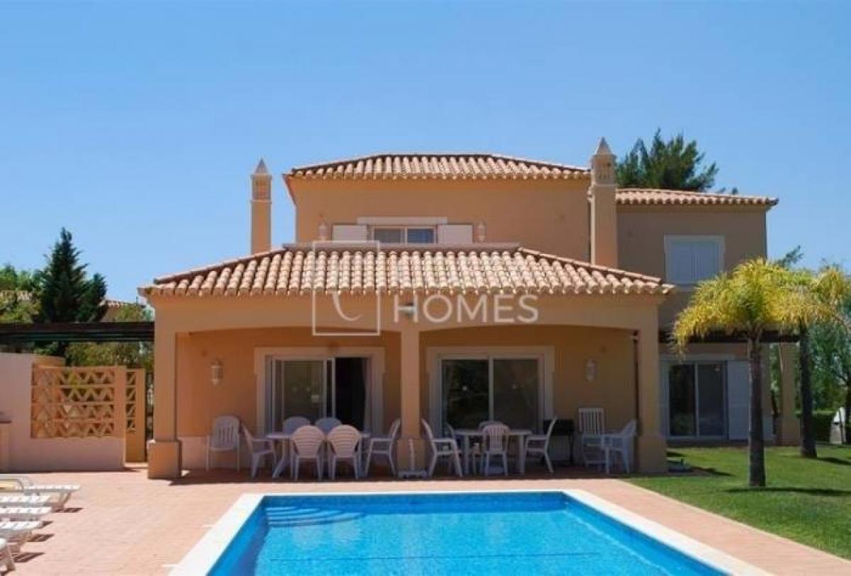 4 bedrooms Villa in Lagoa, Portugal No. 2977