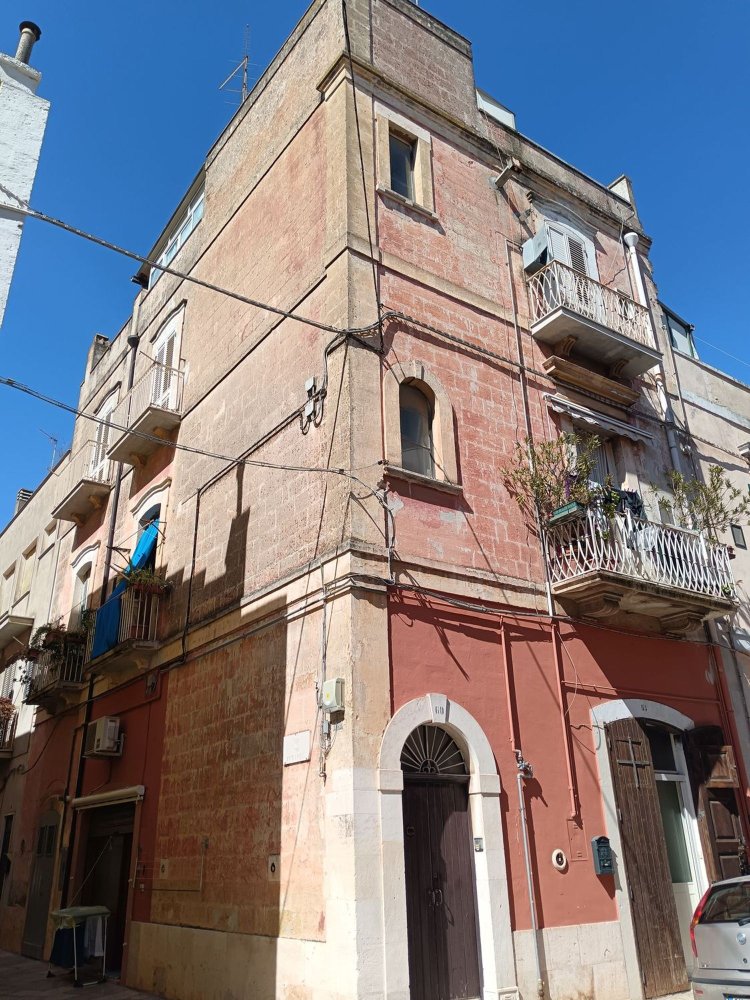 2-salle Appartement à Gioia del Colle, Italy No. 42364