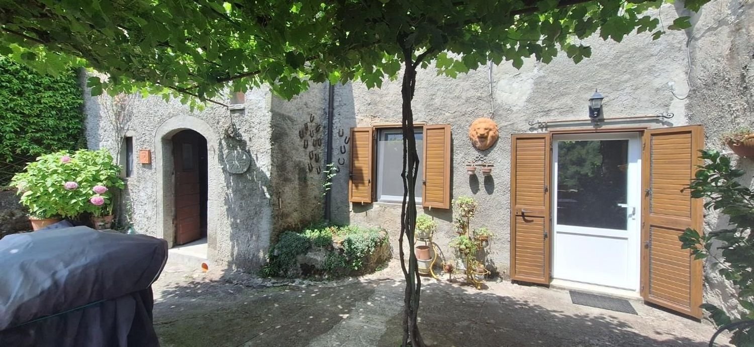 6 rooms House in Bagni di Lucca, Italy No. 269922