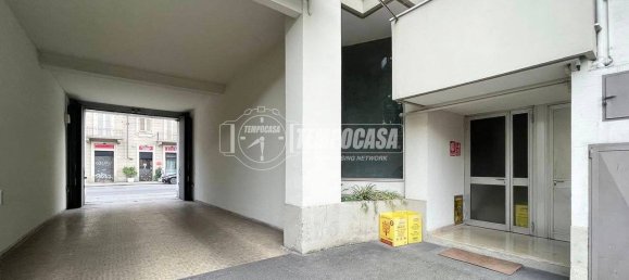 5 rooms Commercial property in Turin, Italy No. 375272 20