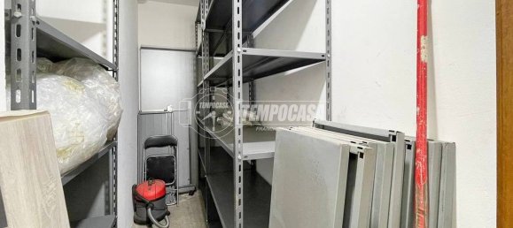 5 rooms Commercial property in Turin, Italy No. 375272 22